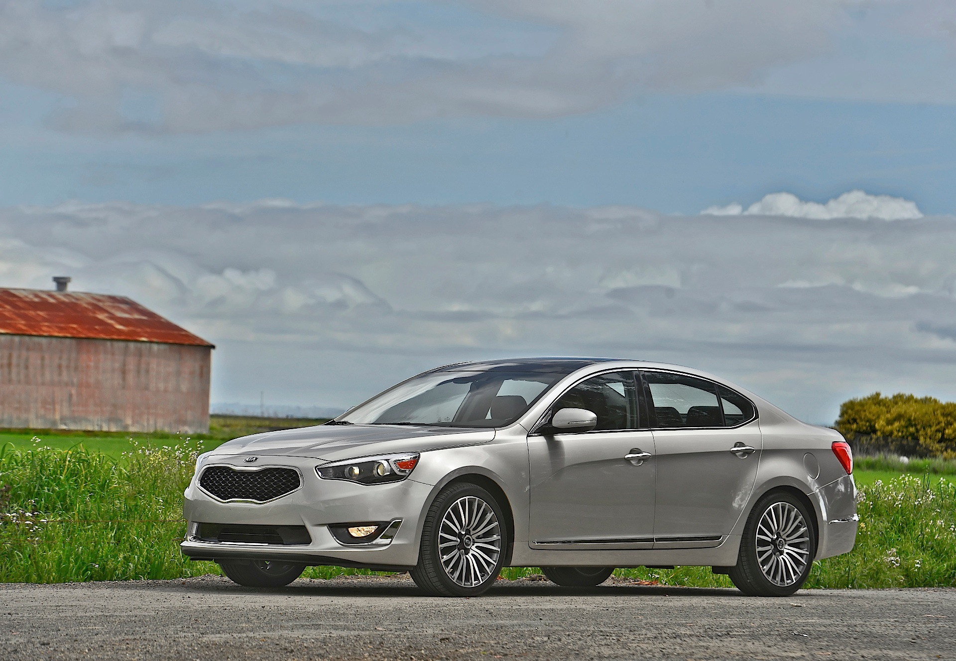 Kia K7 / Cadenza photo 21