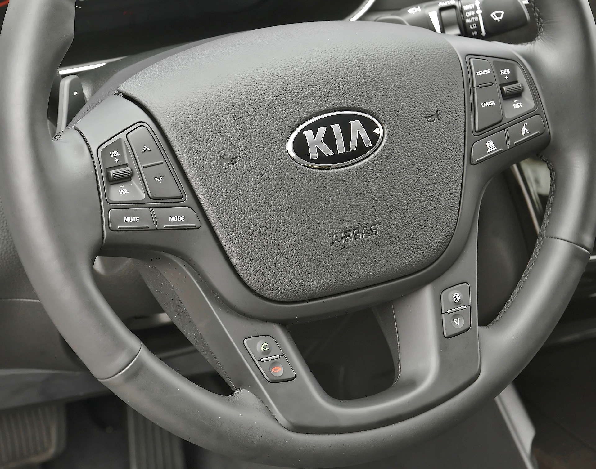 Kia K7 / Cadenza photo 60