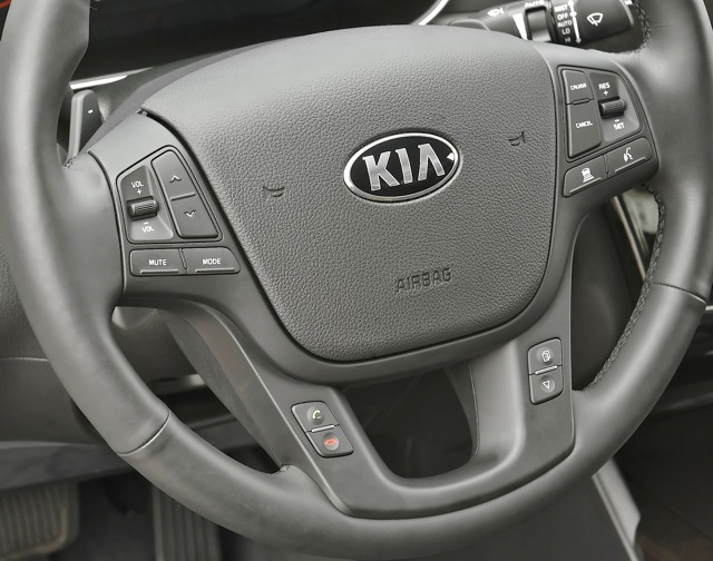 Kia K7 / Cadenza photo 60