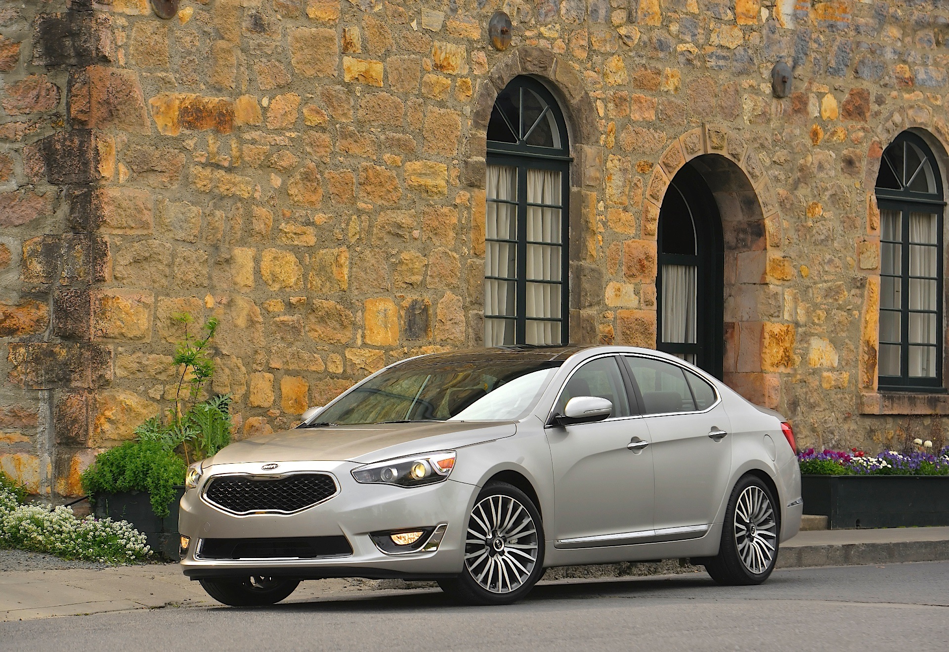 Kia K7 / Cadenza photo 28