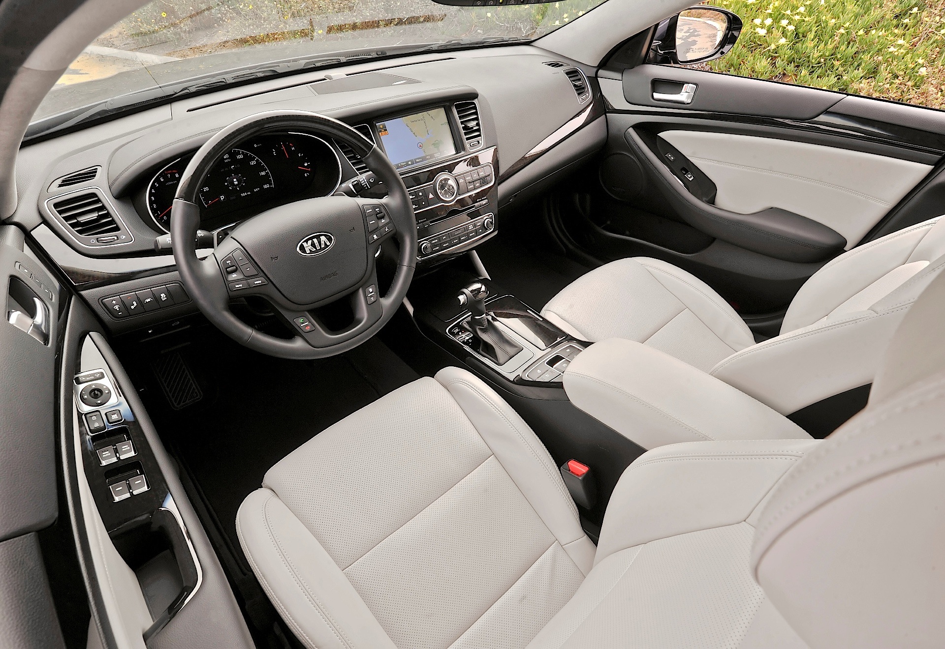 Kia K7 / Cadenza photo 67