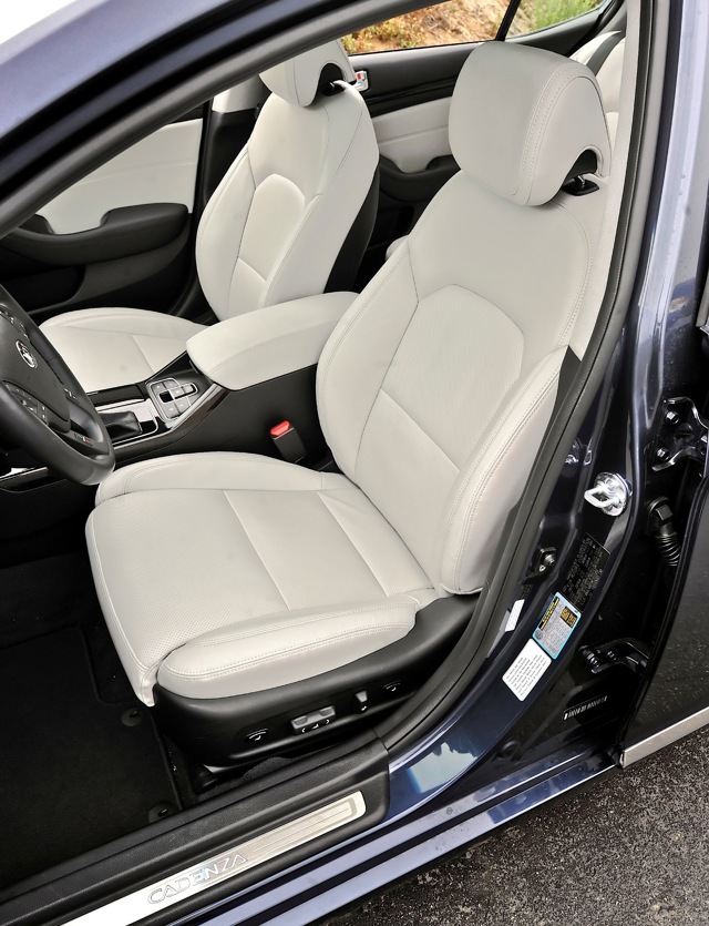 Kia K7 / Cadenza photo 70