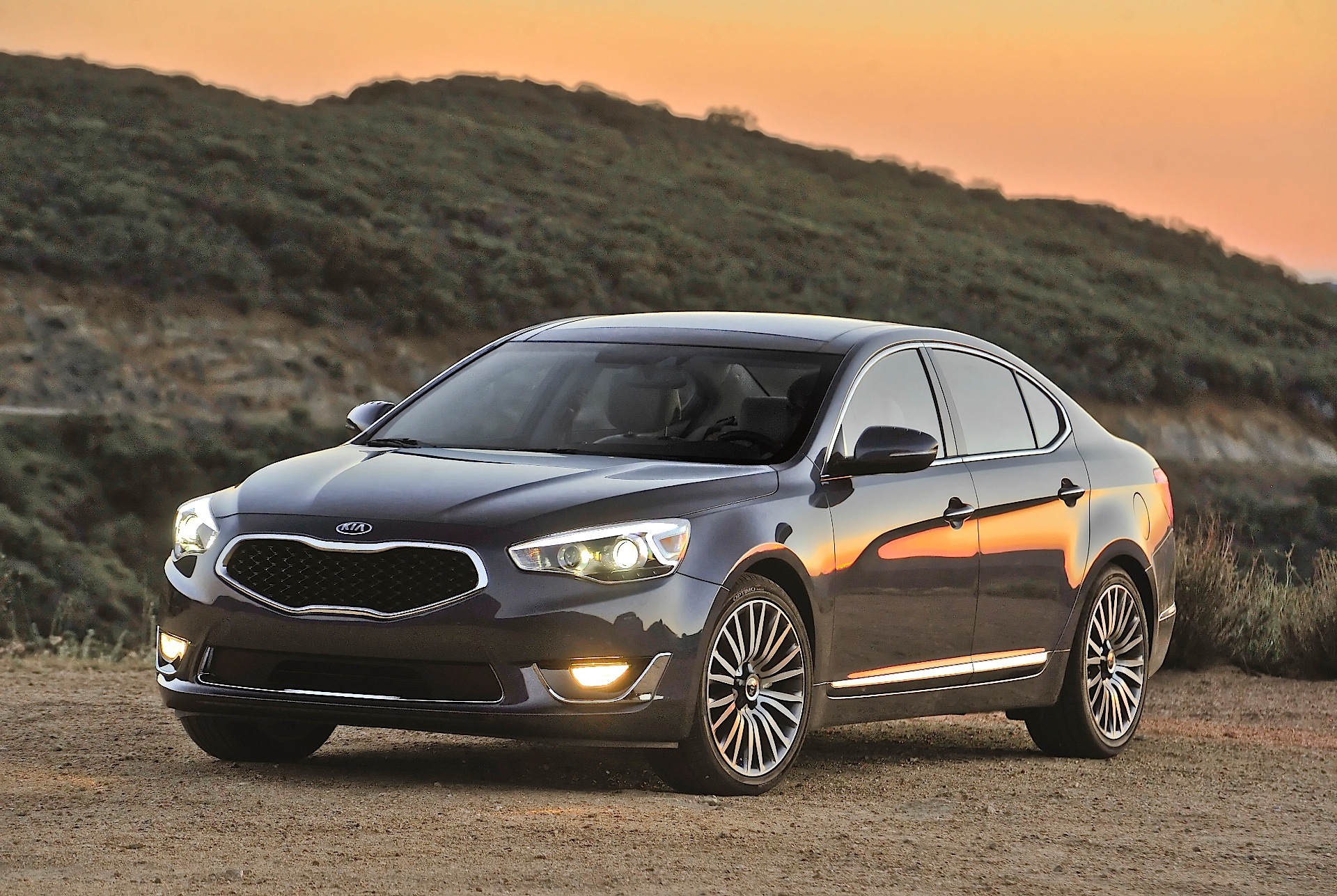 Kia K7 / Cadenza photo 34
