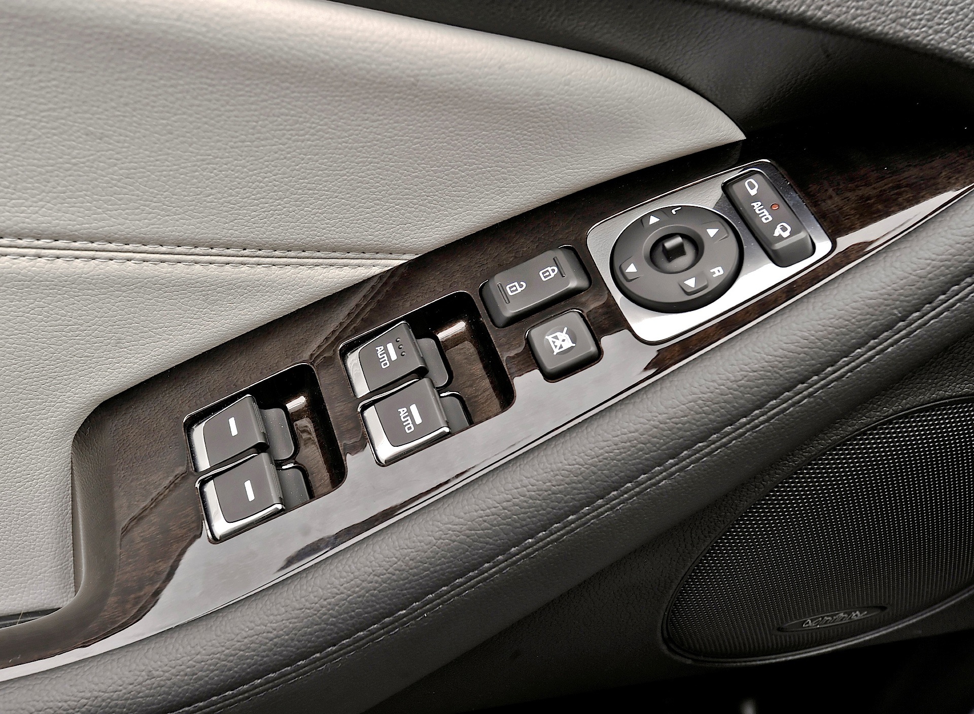 Kia K7 / Cadenza photo 71