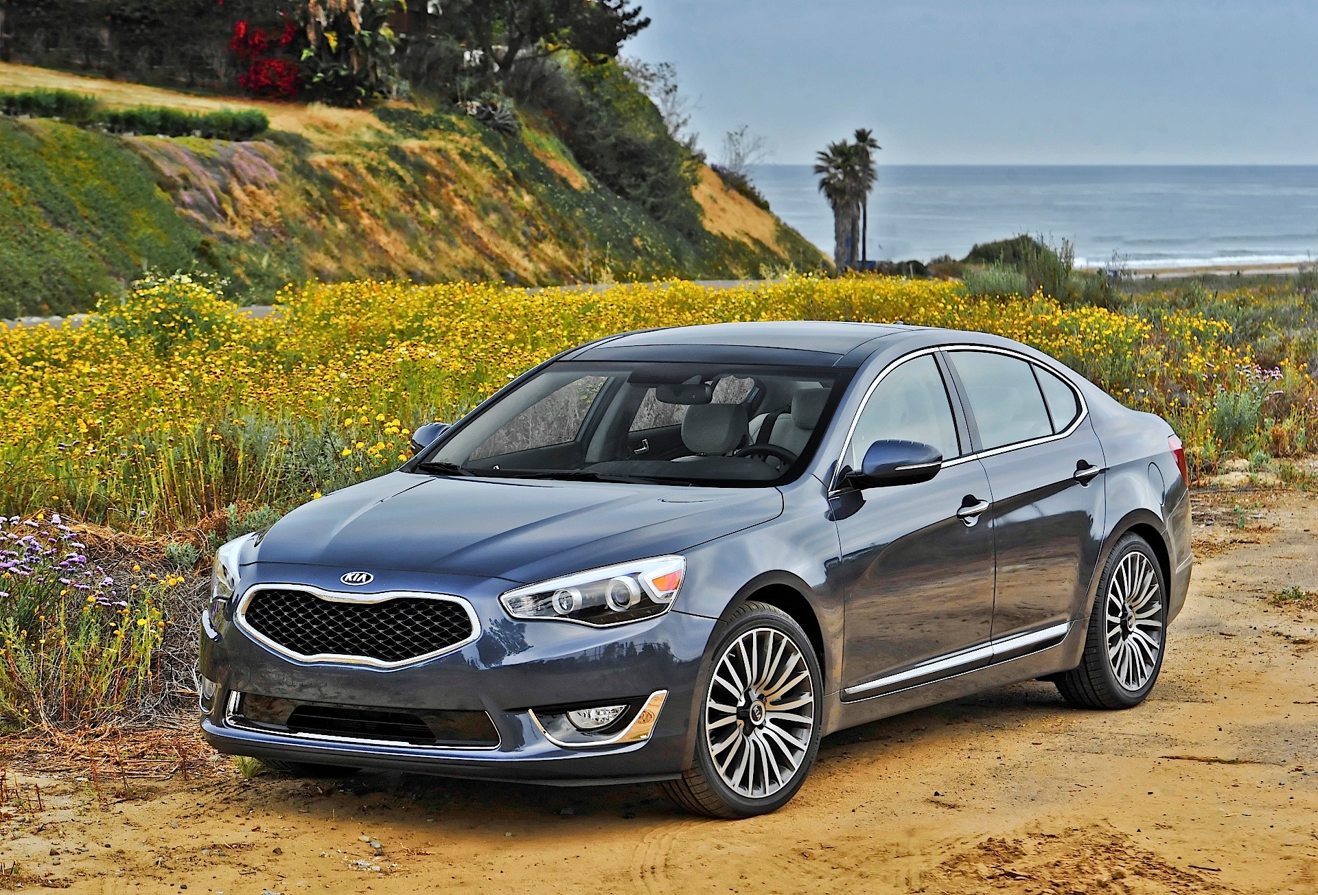 Kia K7 / Cadenza photo 39