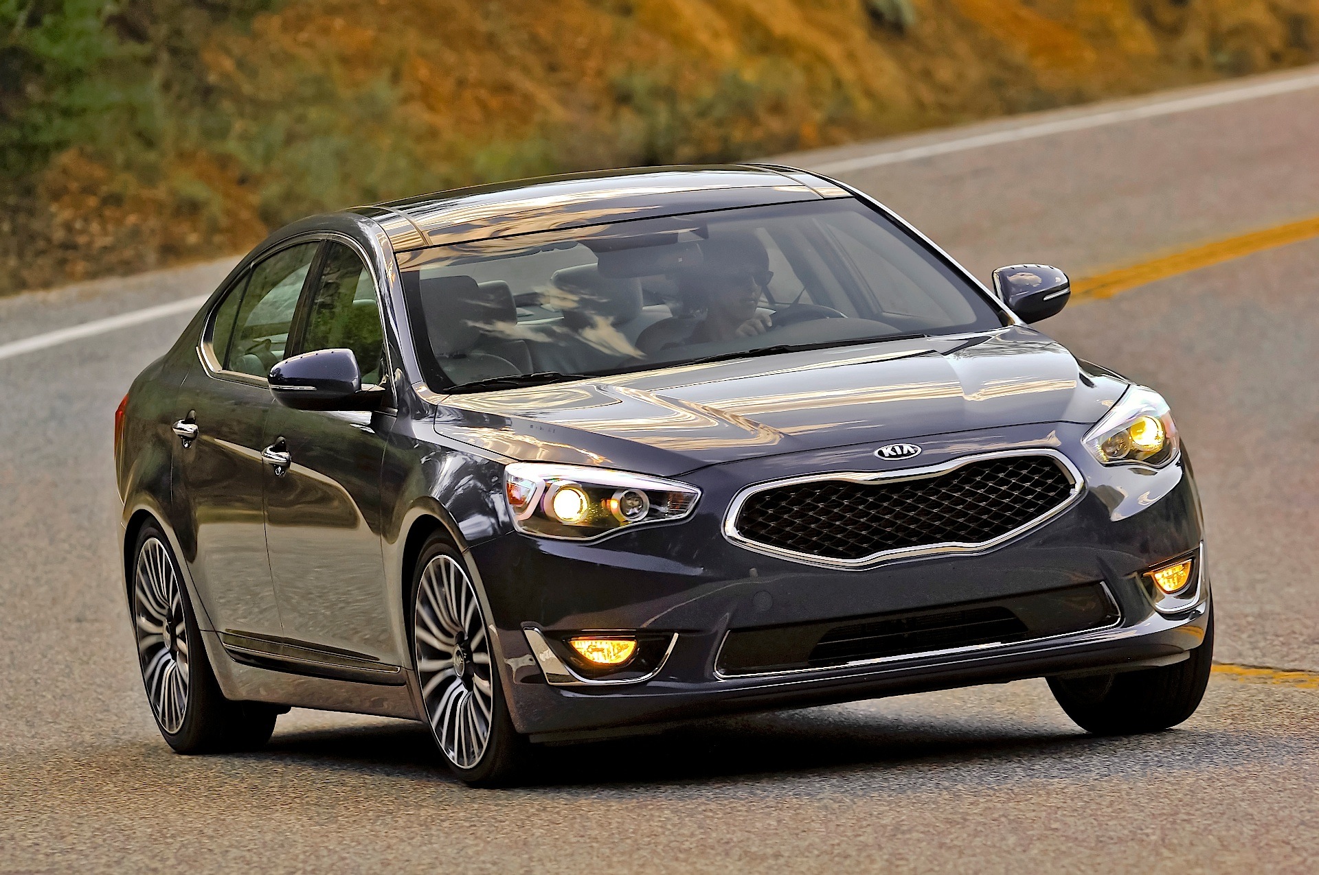 Kia K7 / Cadenza photo 40