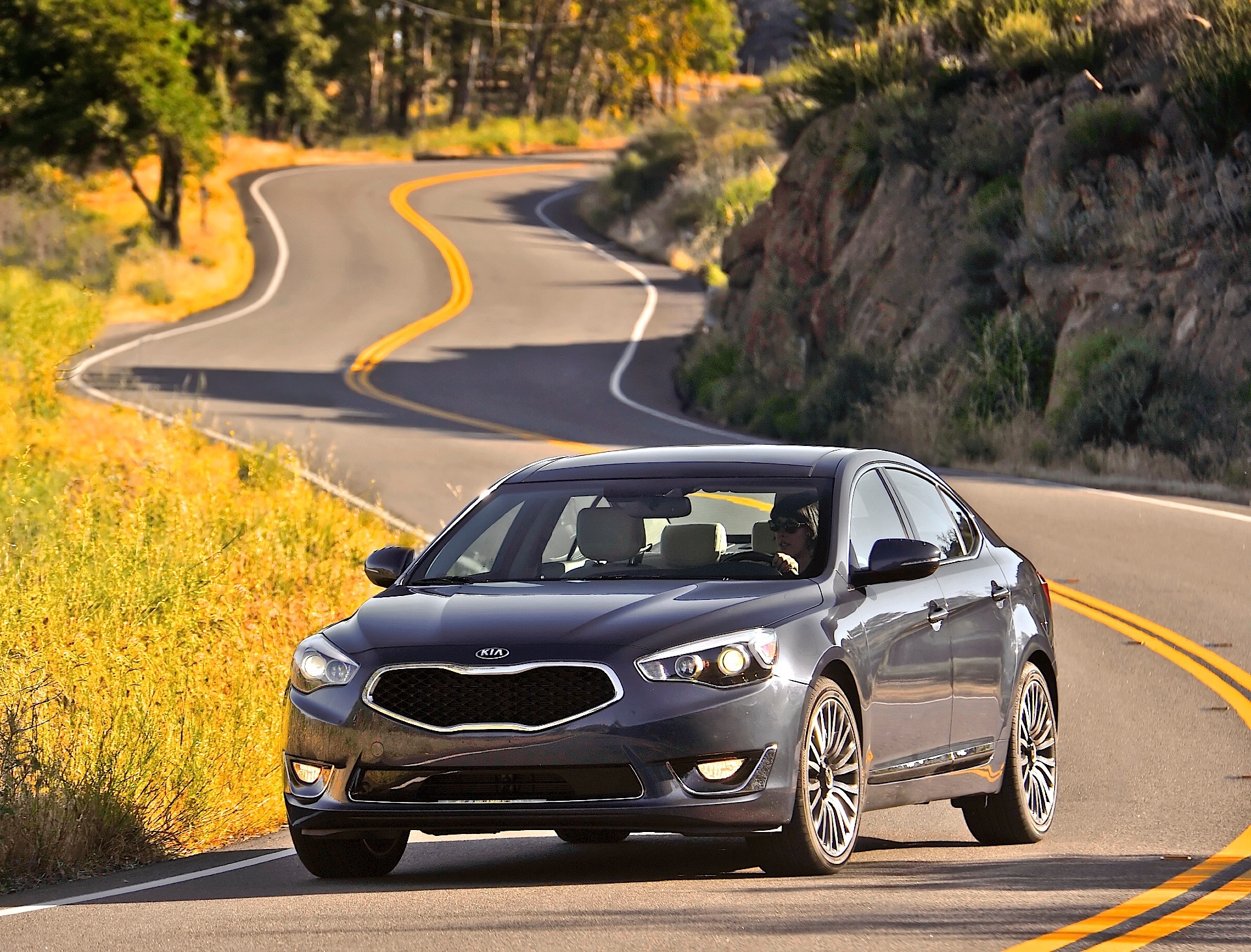 Kia K7 / Cadenza photo 42