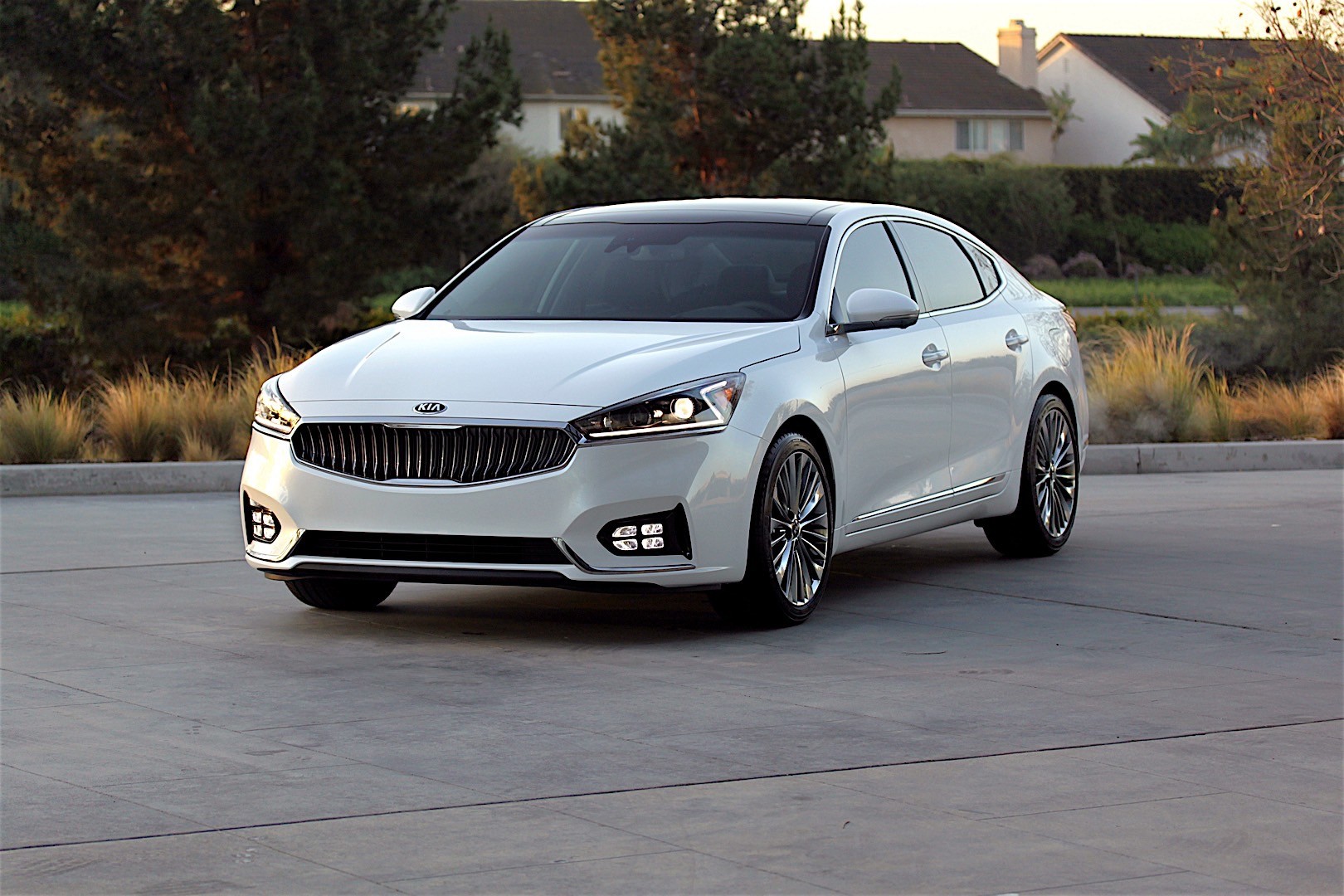 Kia K7 / Cadenza photo 11