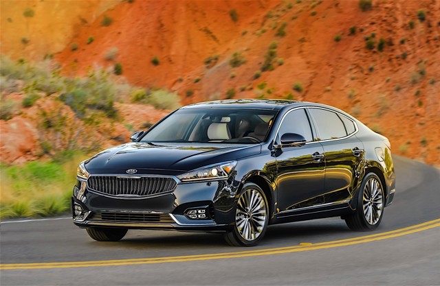 Kia K7 / Cadenza photo 12