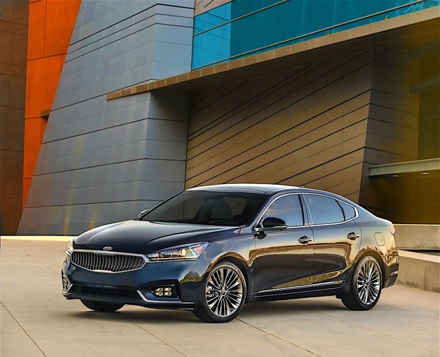 Kia K7 / Cadenza photo 20