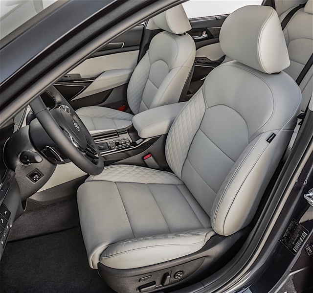 Kia K7 / Cadenza photo 25