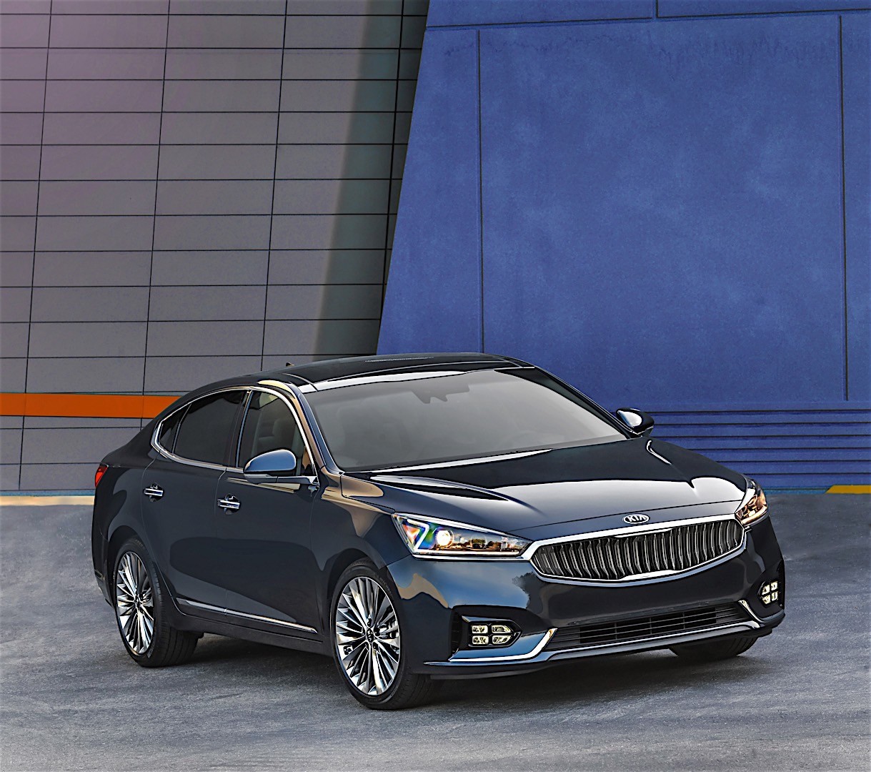 Kia K7 / Cadenza photo 2