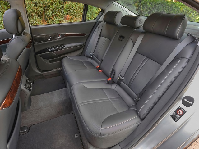 Kia K9 photo 66
