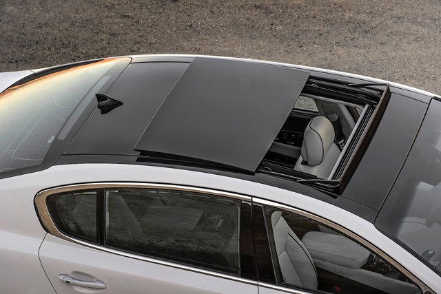 Kia K9 photo 21