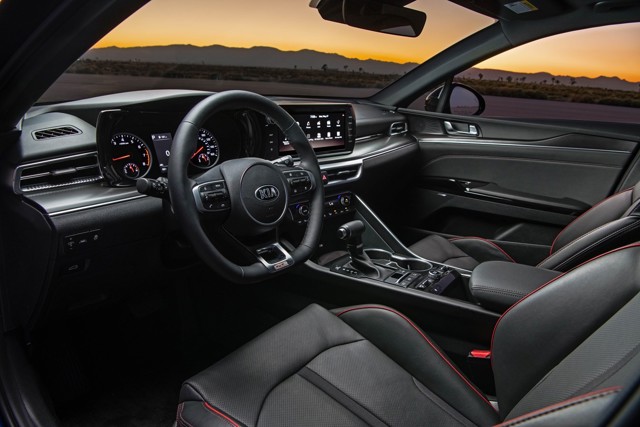 Kia Optima / Magentis photo 51