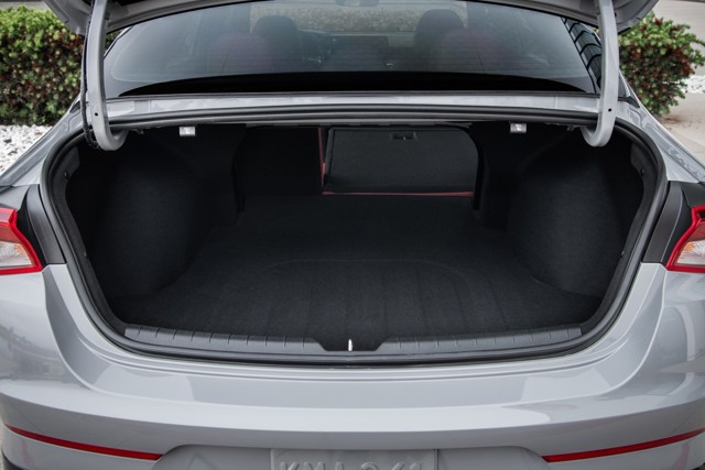 Kia Optima / Magentis photo 57