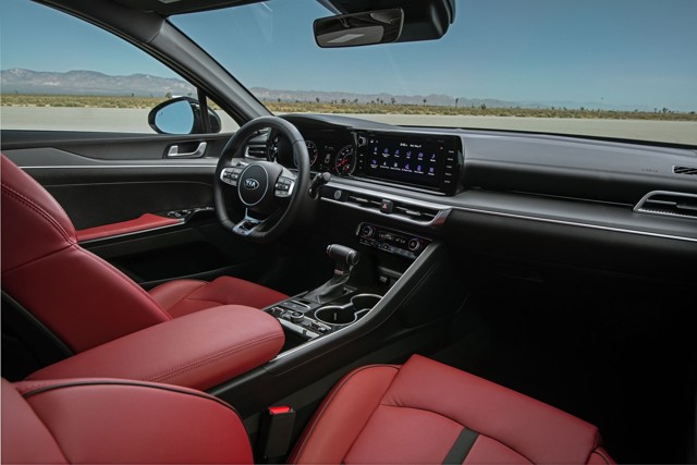 Kia Optima / Magentis photo 45