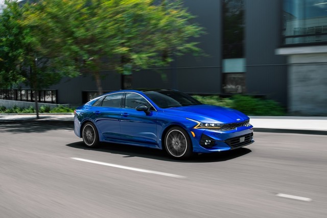 Kia Optima / Magentis photo 38
