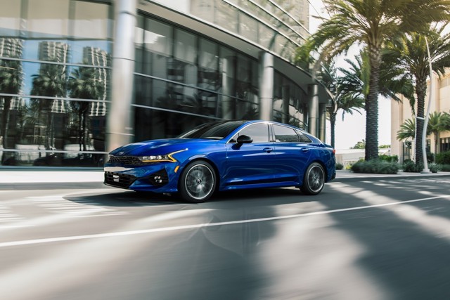 Kia Optima / Magentis photo 40