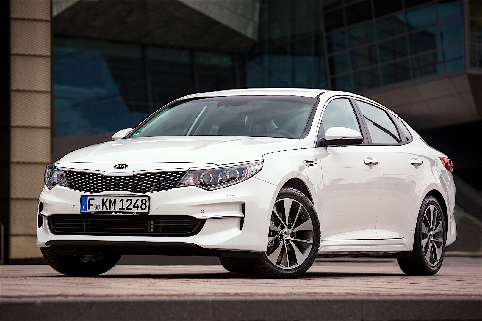Kia Optima / Magentis photo 87