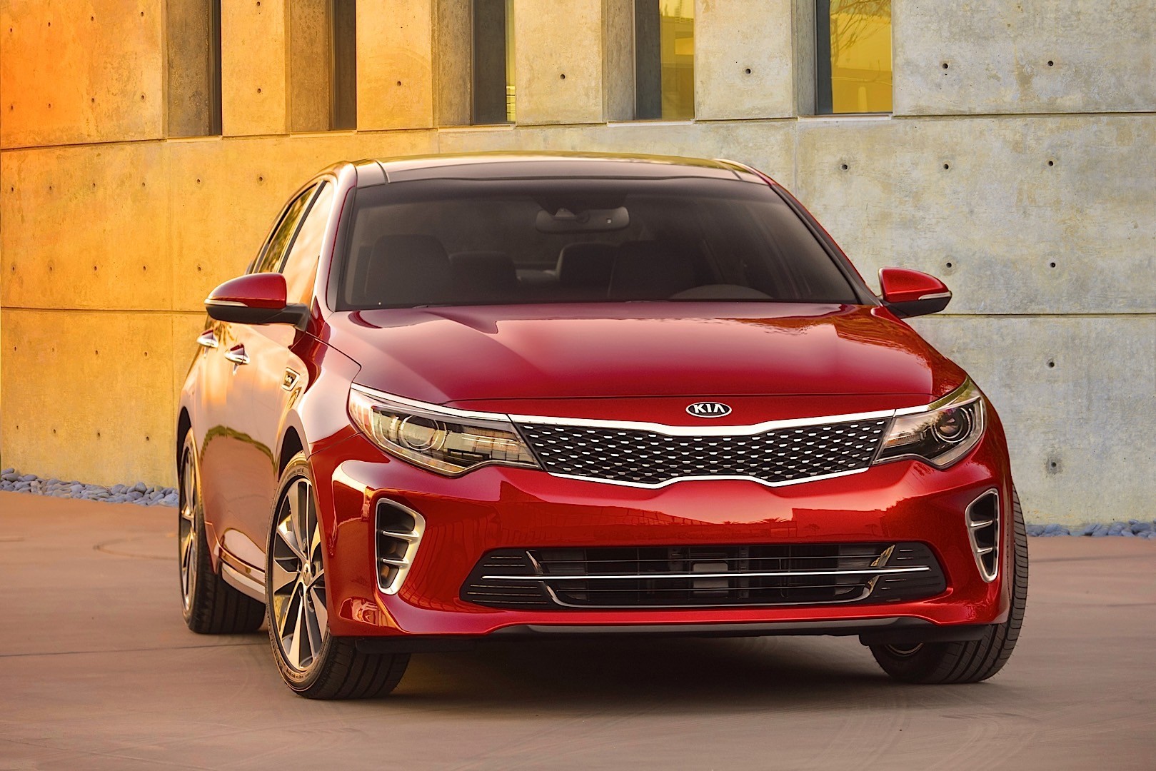 Kia Optima / Magentis photo 6