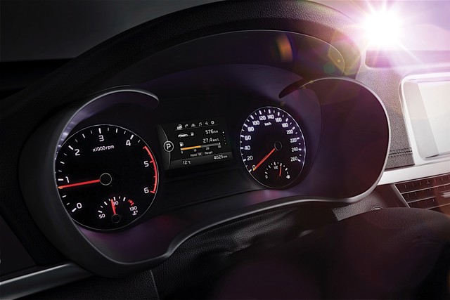 Kia Optima / Magentis photo 118
