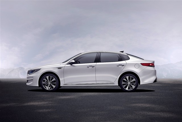 Kia Optima / Magentis photo 34