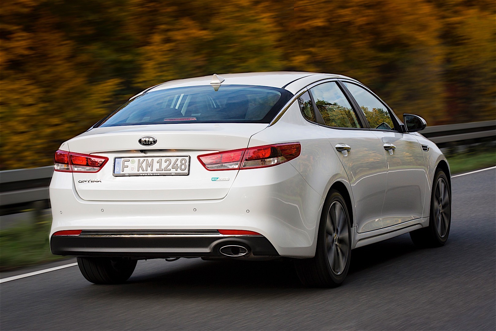 Kia Optima / Magentis photo 36