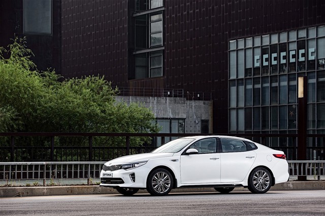 Kia Optima / Magentis photo 61