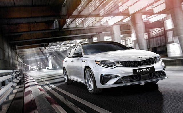 Kia Optima / Magentis photo 5