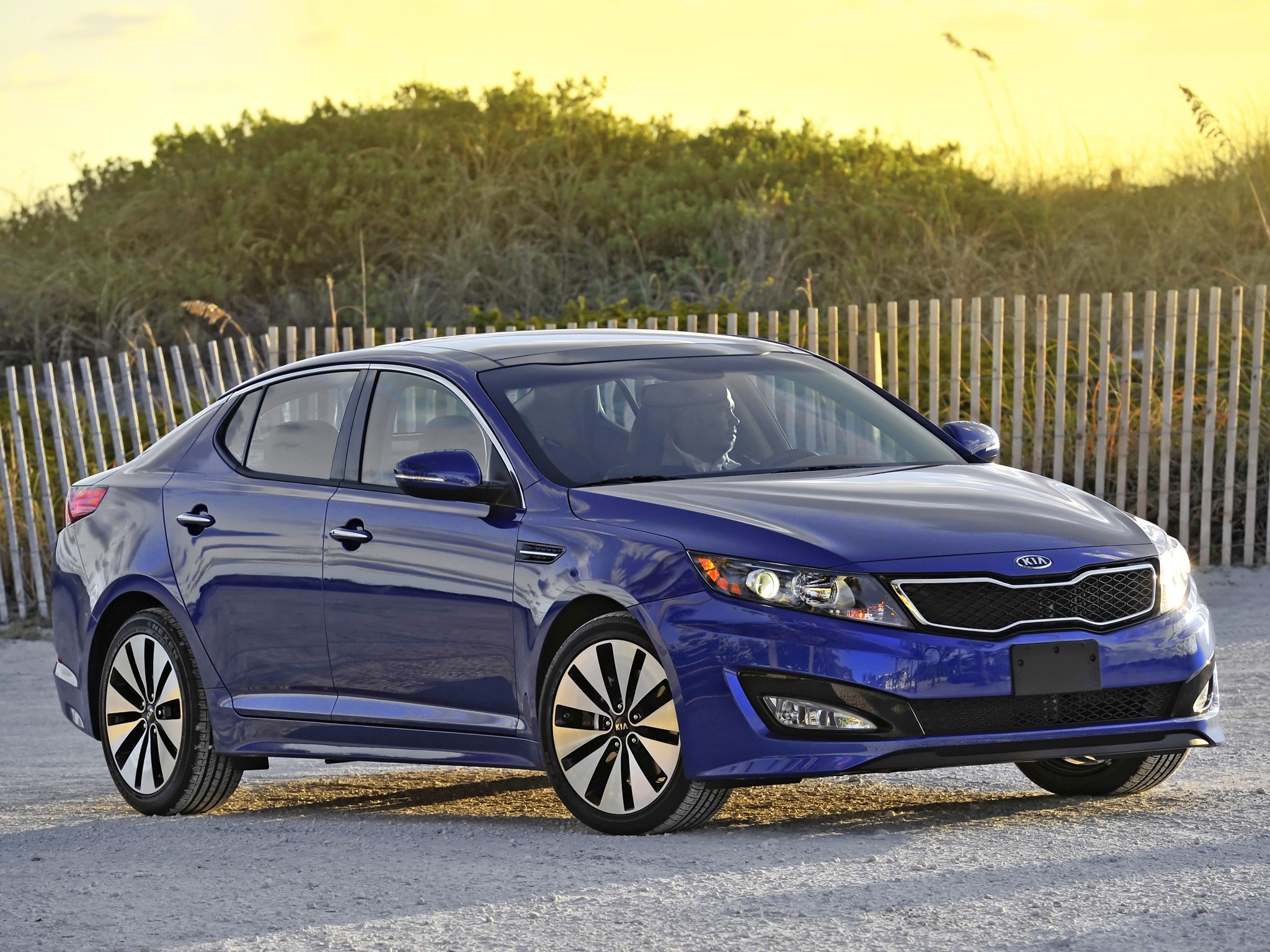 Kia Optima / Magentis photo 21