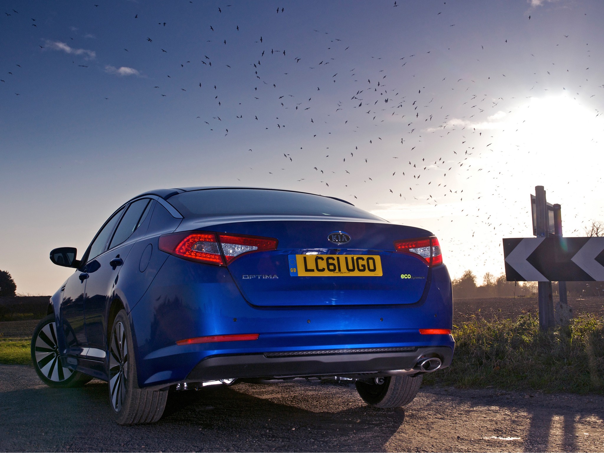 Kia Optima / Magentis photo 32