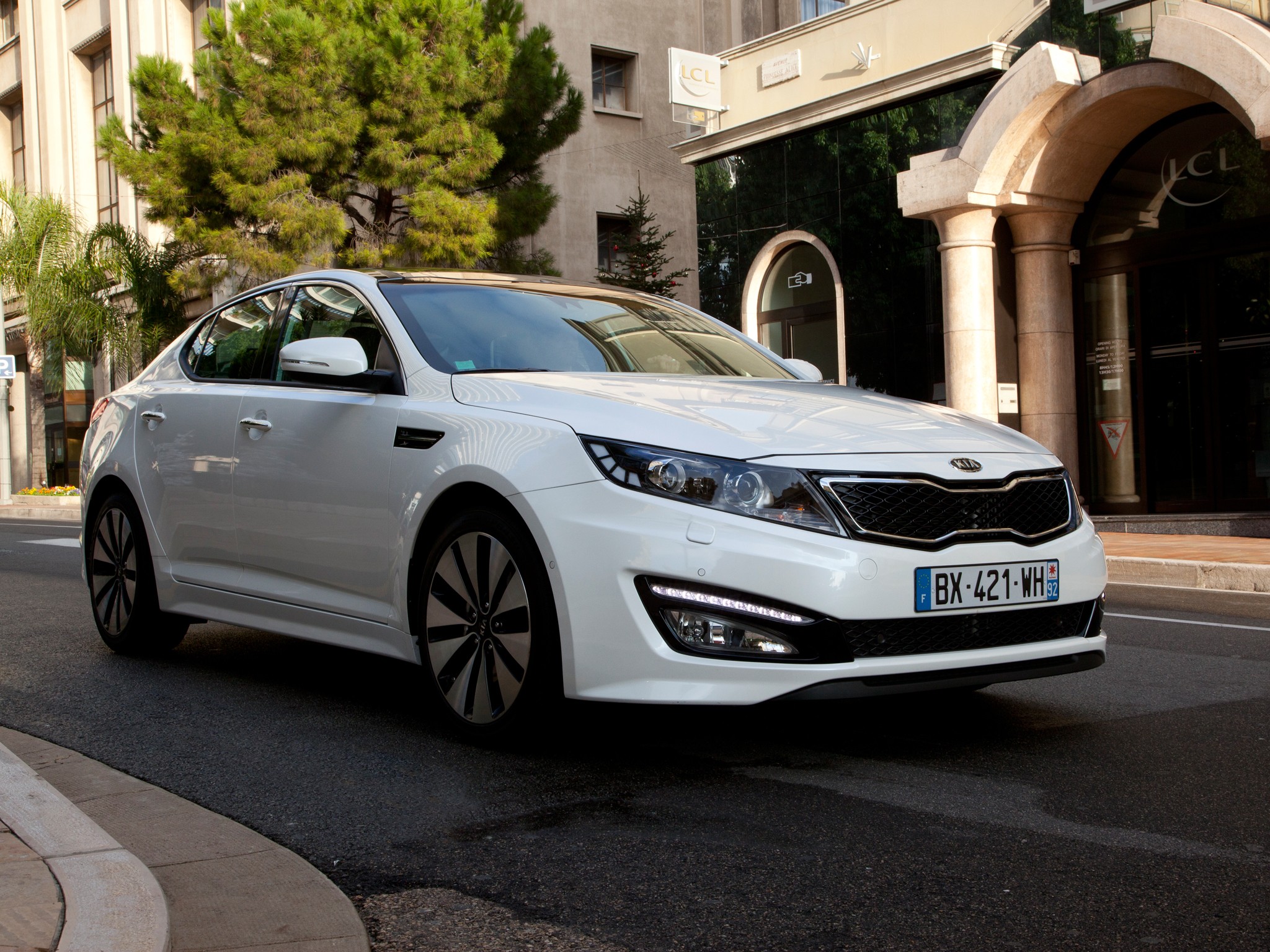 Kia Optima / Magentis photo 37