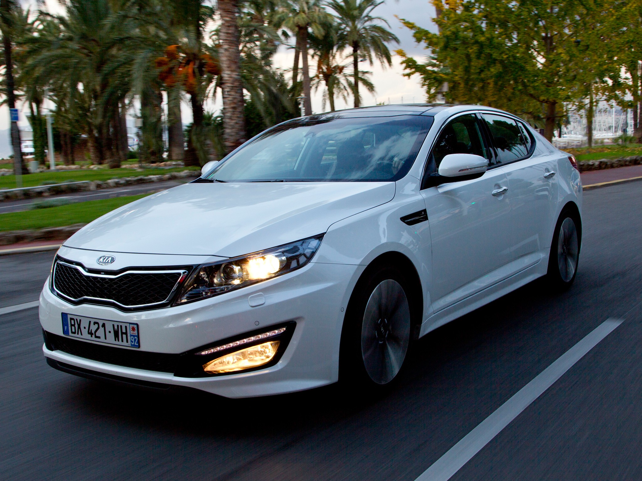 Kia Optima / Magentis photo 39