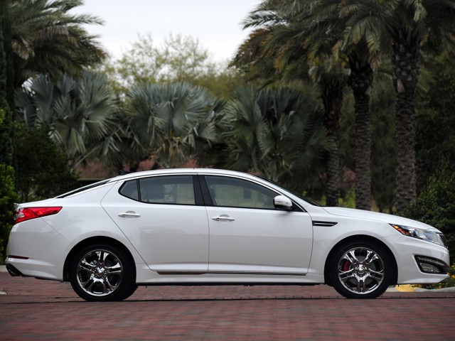 Kia Optima / Magentis photo 64