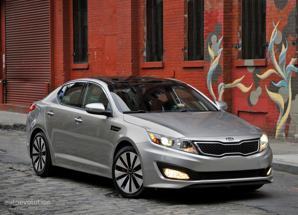 Kia Optima / Magentis photo 13