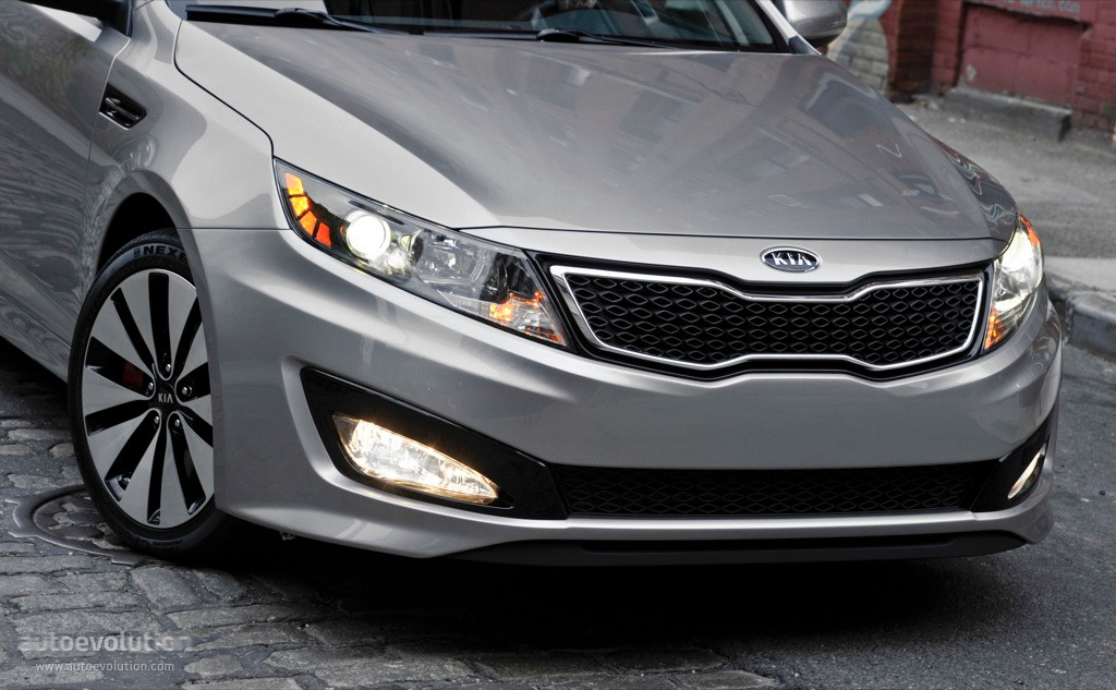 Kia Optima / Magentis photo 17