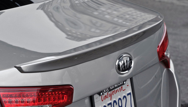 Kia Optima / Magentis photo 19