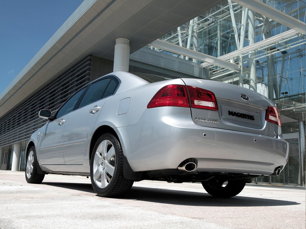 Kia Optima / Magentis photo 8