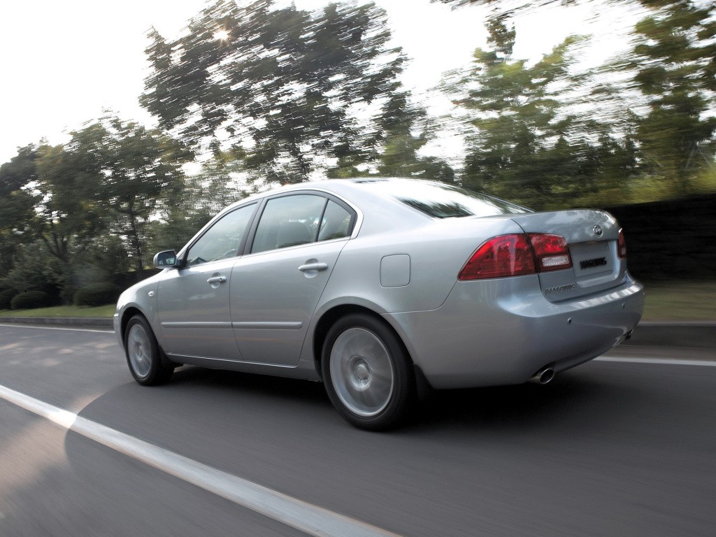 Kia Optima / Magentis photo 11