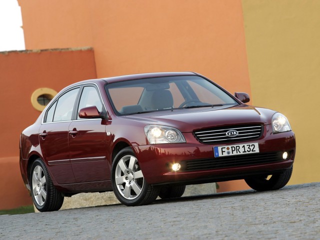 Kia Optima / Magentis photo 13
