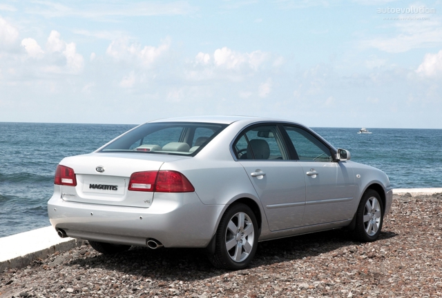 Kia Optima / Magentis photo 4