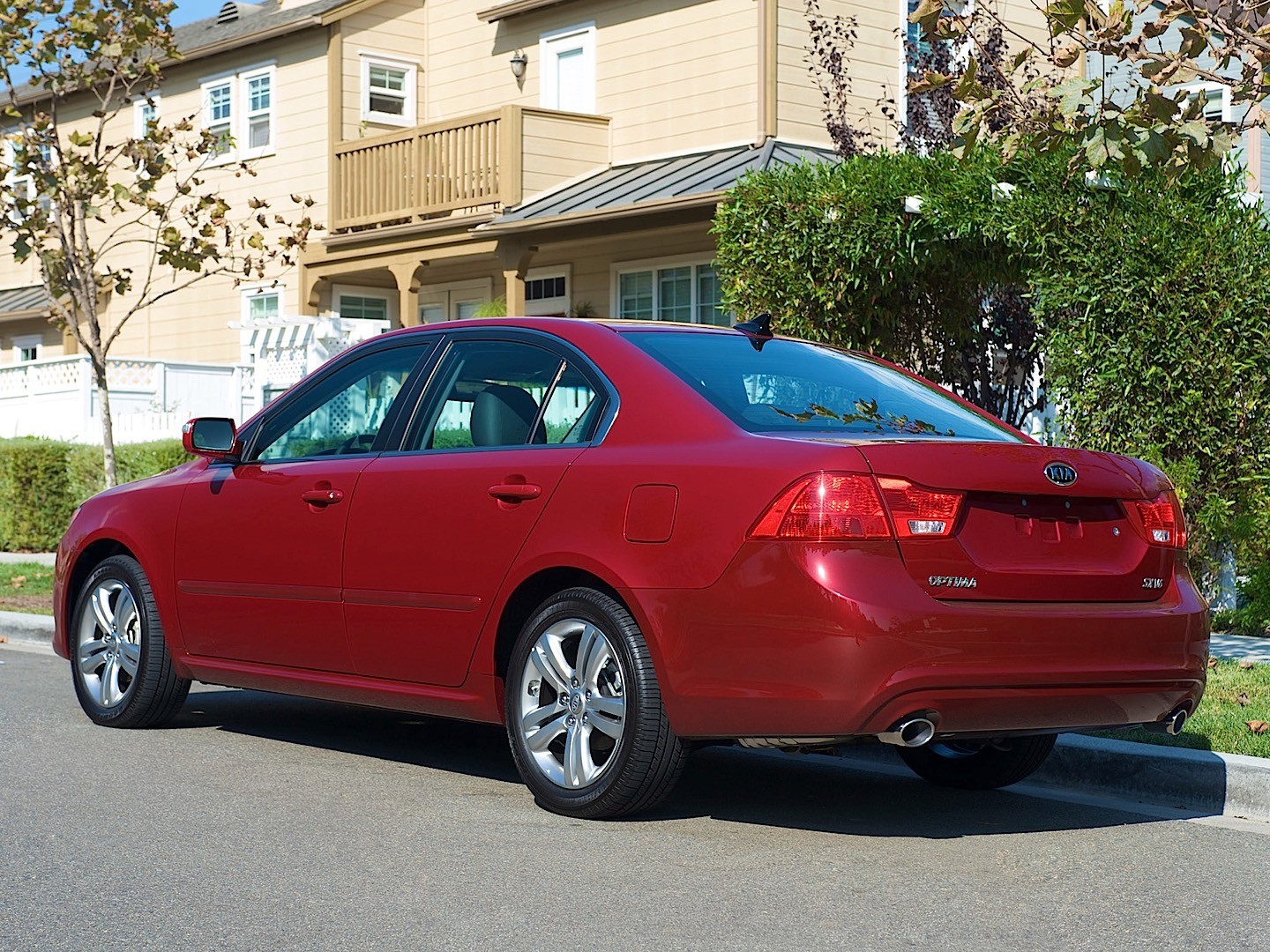 Kia Optima / Magentis photo 14