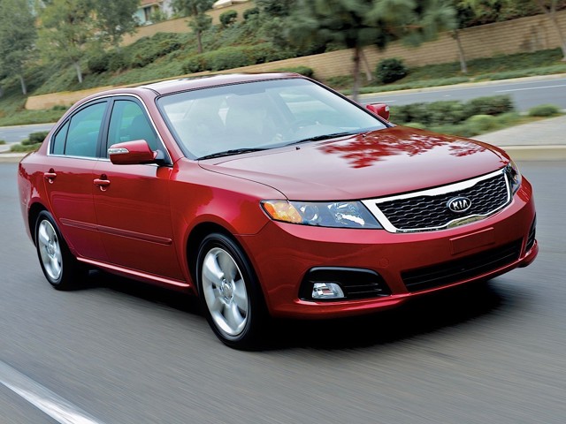 Kia Optima / Magentis photo 15