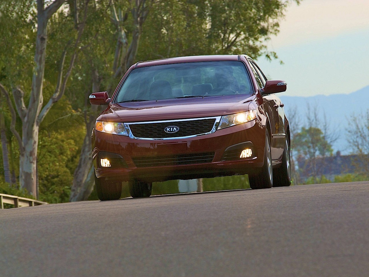 Kia Optima / Magentis photo 21