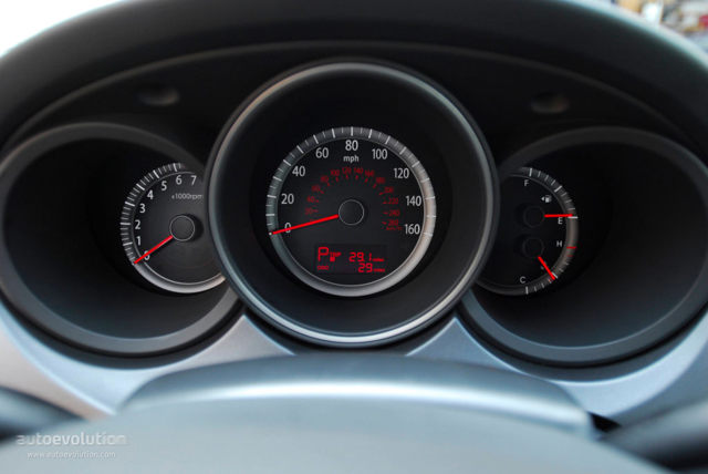 Kia Optima / Magentis photo 35
