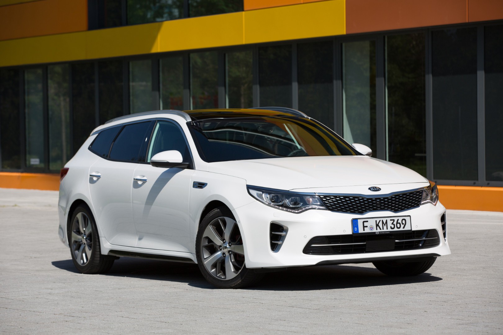 Kia Optima Sportswagon photo 5