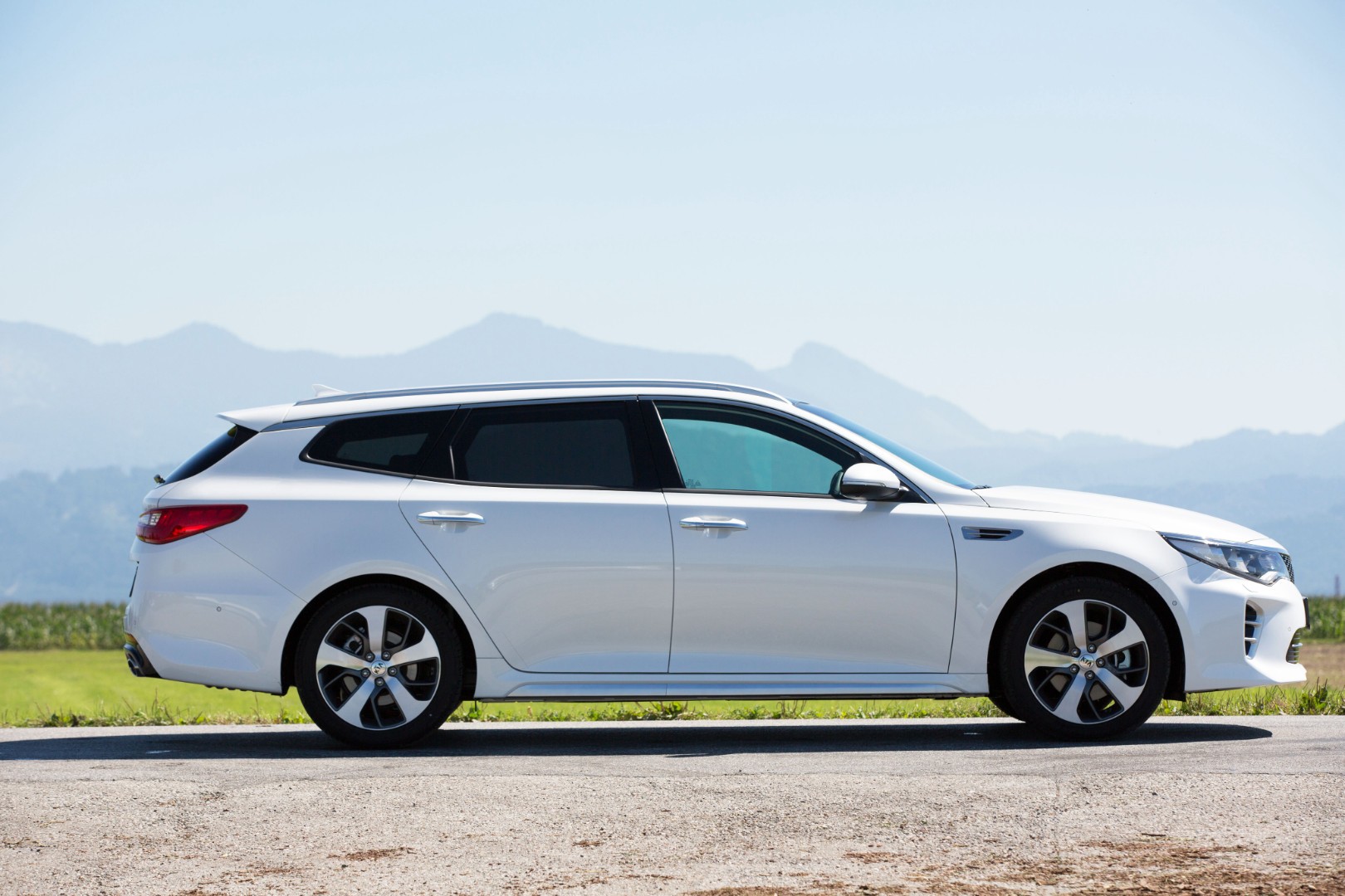 Kia Optima Sportswagon photo 25