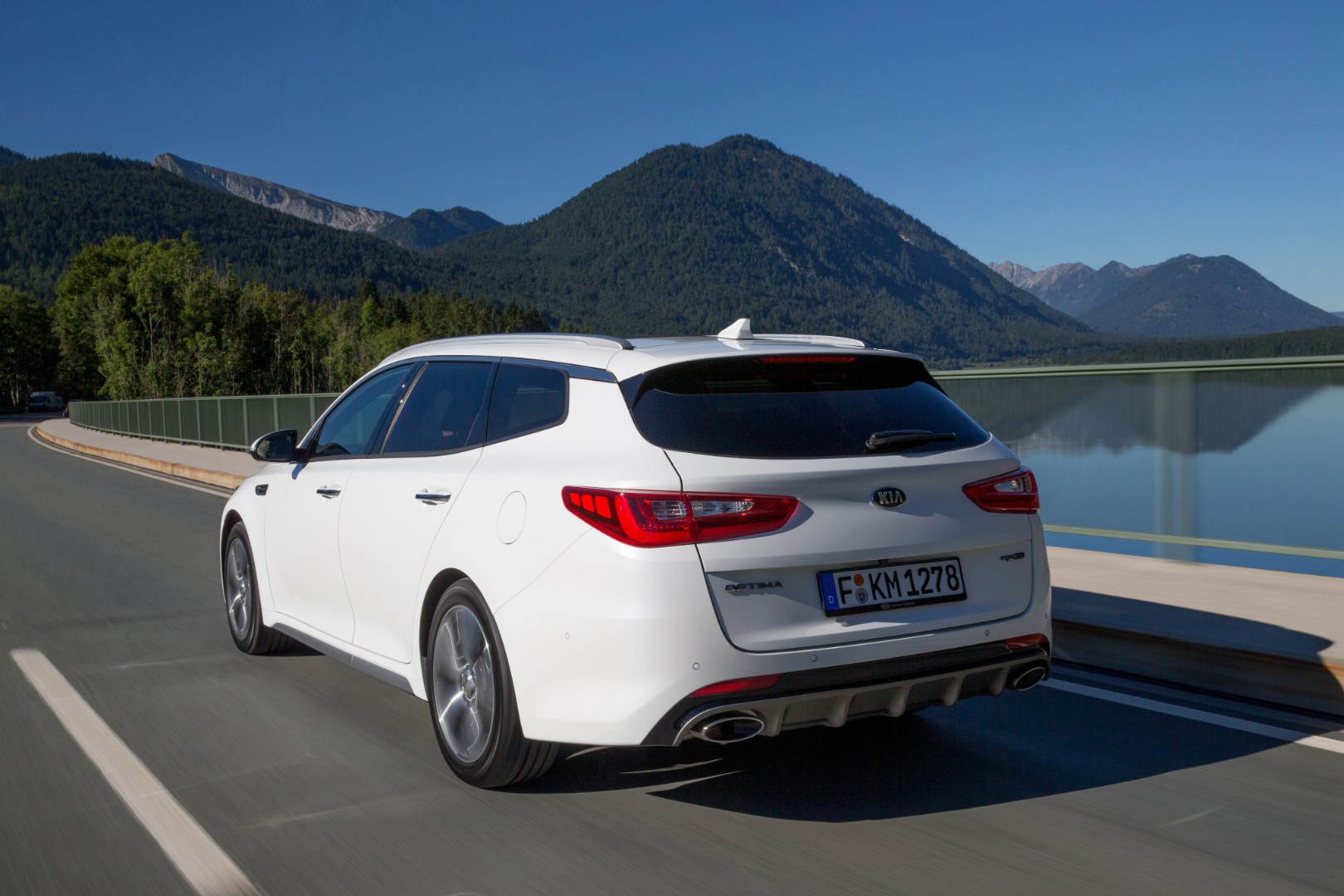 Kia Optima Sportswagon photo 31