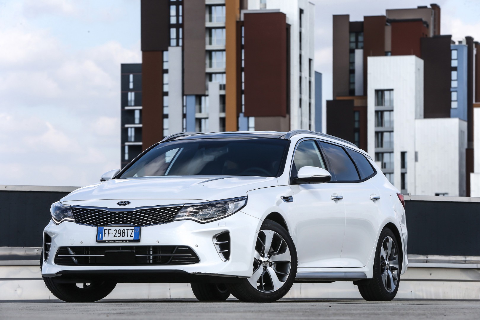 Kia Optima Sportswagon photo 33